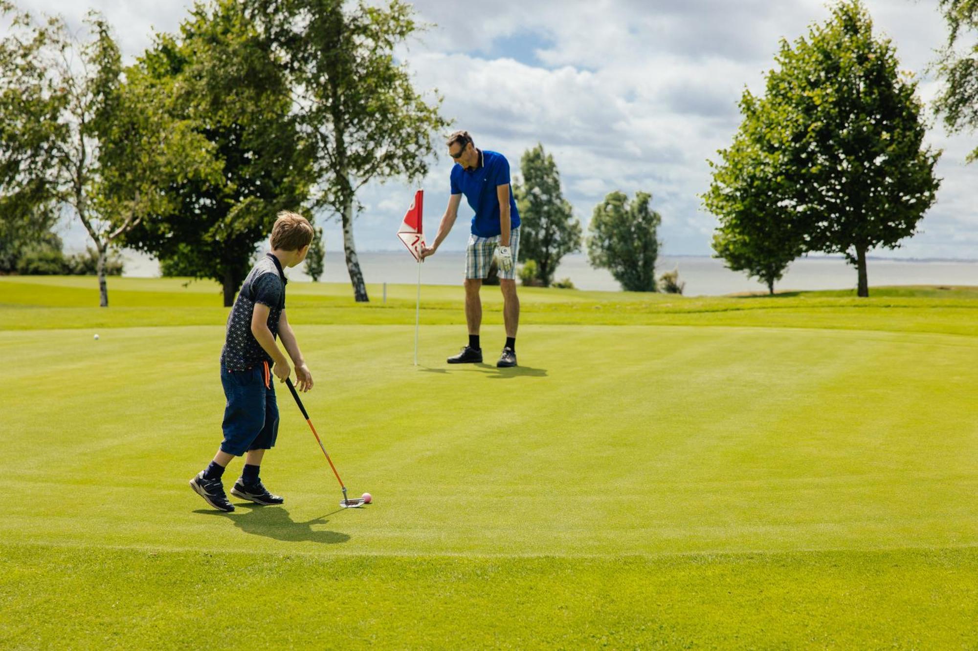 Golf 'N Wave Aktivresort Đảo Fehmarn Ngoại thất bức ảnh