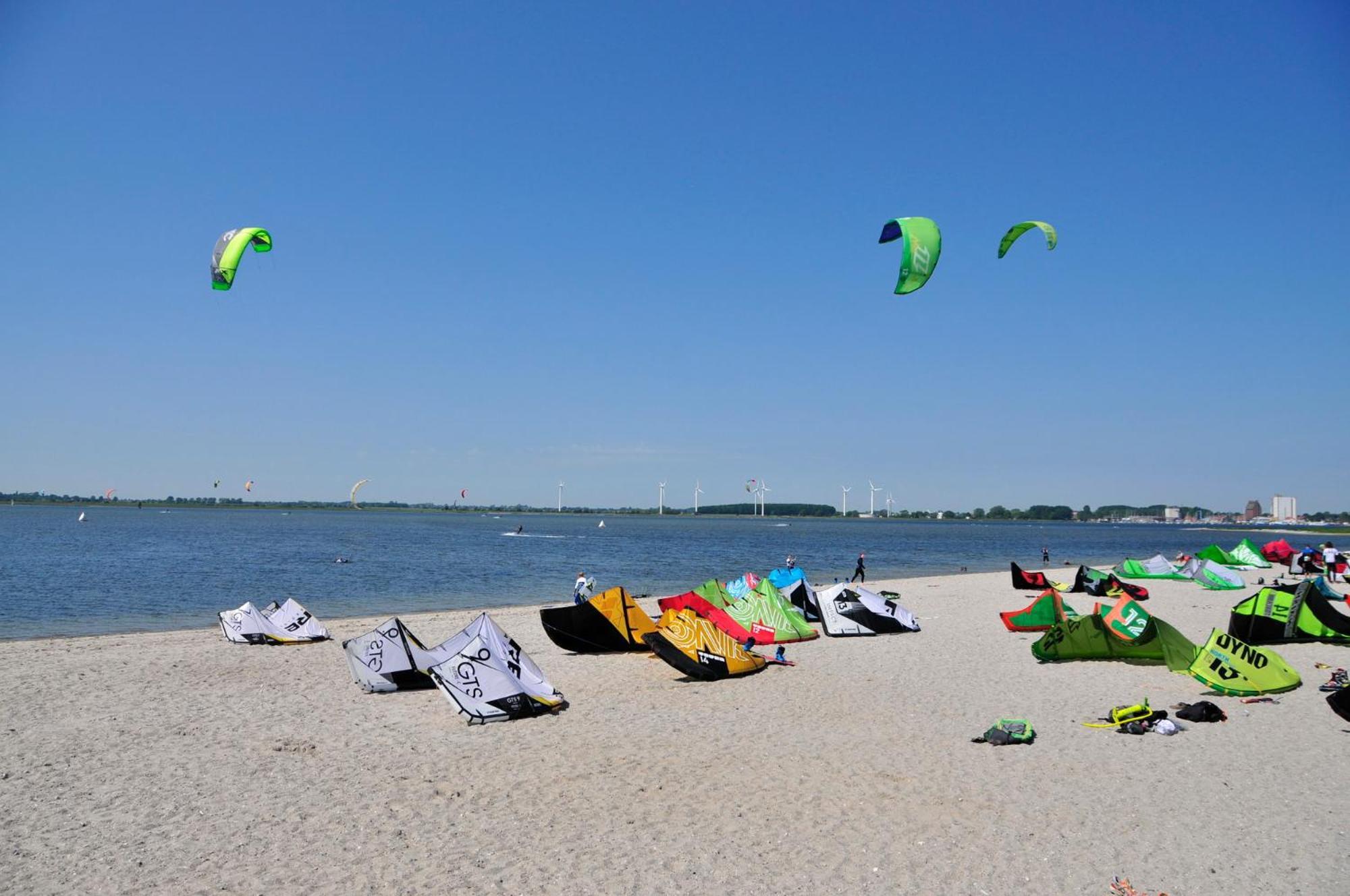 Golf 'N Wave Aktivresort Đảo Fehmarn Ngoại thất bức ảnh